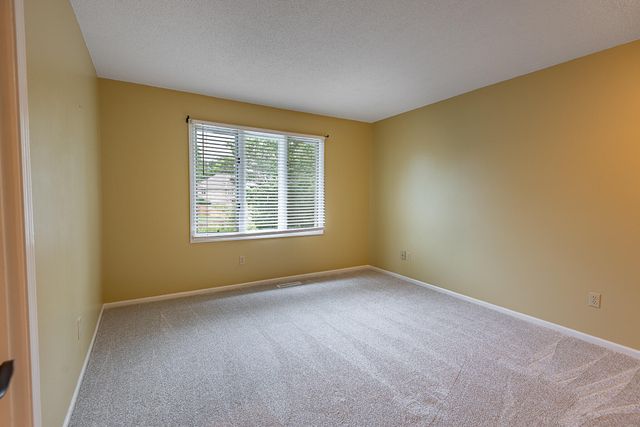 1921 E Nottingham Street, Springfield, MO 65804