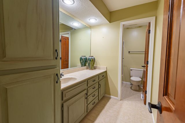 1921 E Nottingham Street, Springfield, MO 65804