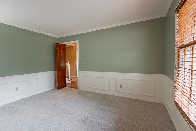 1921 E Nottingham Street, Springfield, MO 65804