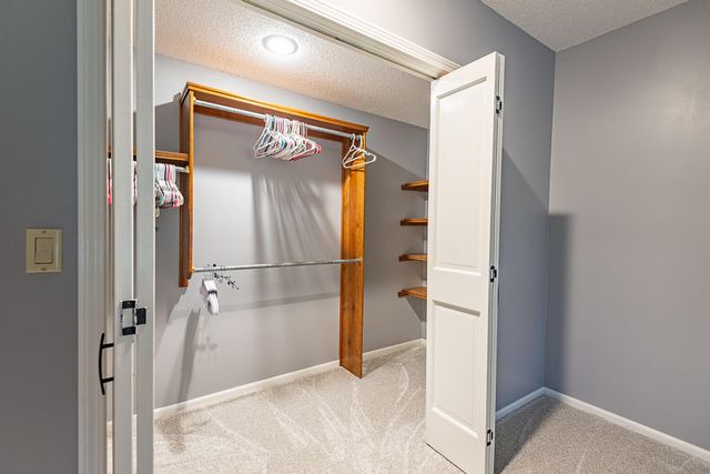 1921 E Nottingham Street, Springfield, MO 65804
