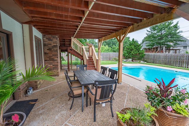1921 E Nottingham Street, Springfield, MO 65804