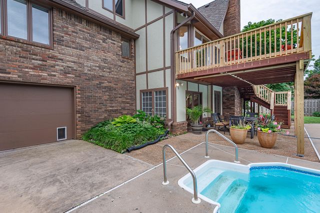 1921 E Nottingham Street, Springfield, MO 65804