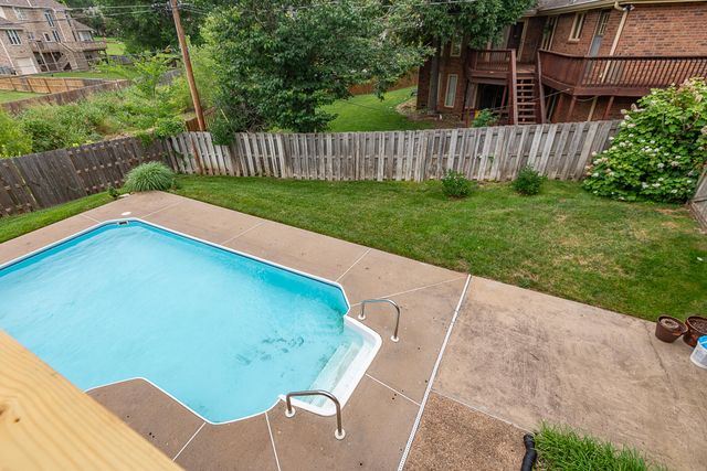 1921 E Nottingham Street, Springfield, MO 65804