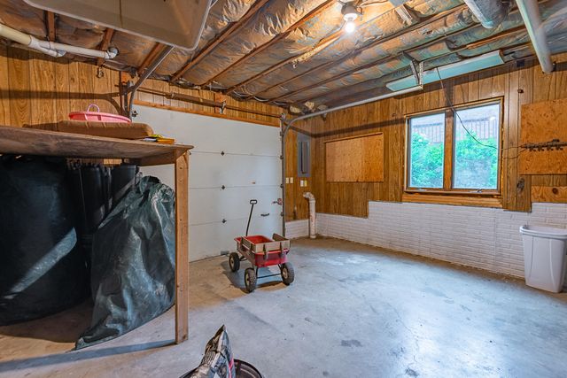 1921 E Nottingham Street, Springfield, MO 65804