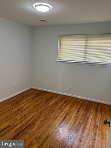 3319 6TH ST SE, Washington, DC 20032