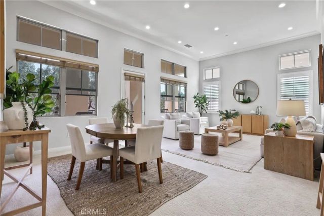 67 Kempton, Irvine, CA 92620