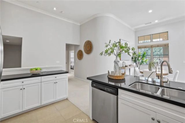 67 Kempton, Irvine, CA 92620