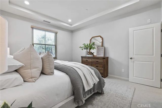 67 Kempton, Irvine, CA 92620