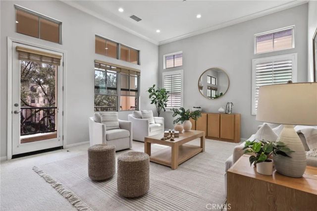 67 Kempton, Irvine, CA 92620