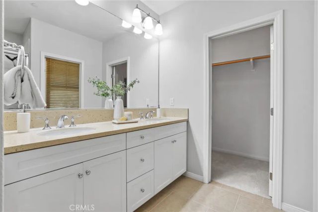 67 Kempton, Irvine, CA 92620