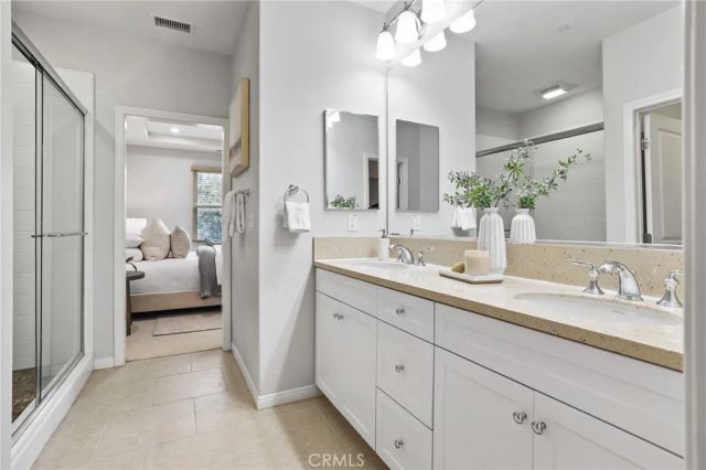 67 Kempton, Irvine, CA 92620