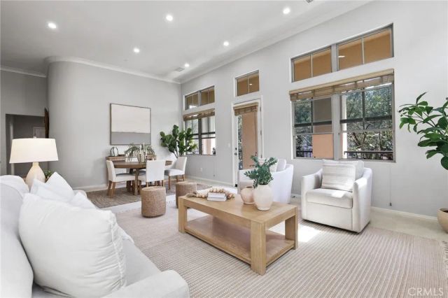 67 Kempton, Irvine, CA 92620