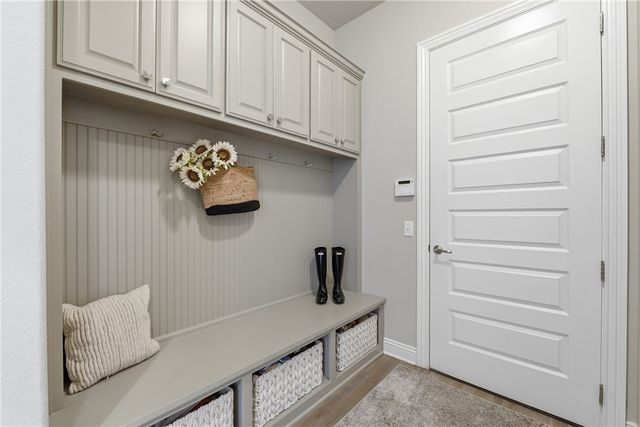 3111 Oak Tree Drive, Centerton, AR 72719