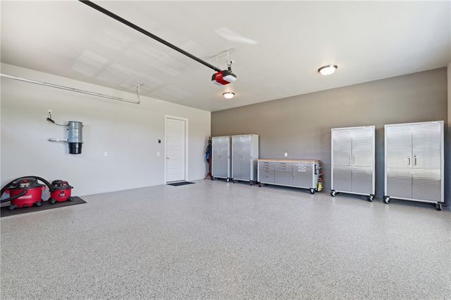 3111 Oak Tree Drive, Centerton, AR 72719