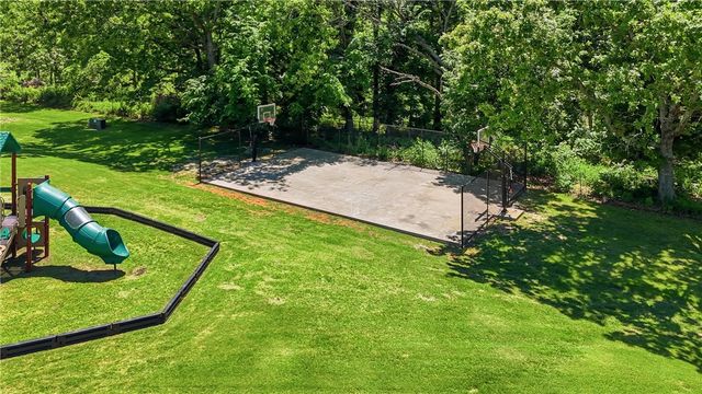 3111 Oak Tree Drive, Centerton, AR 72719
