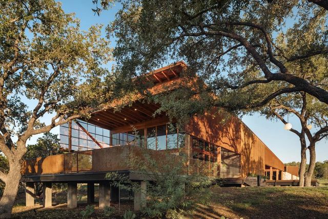 520 High Summit DR, Georgetown, TX 78628