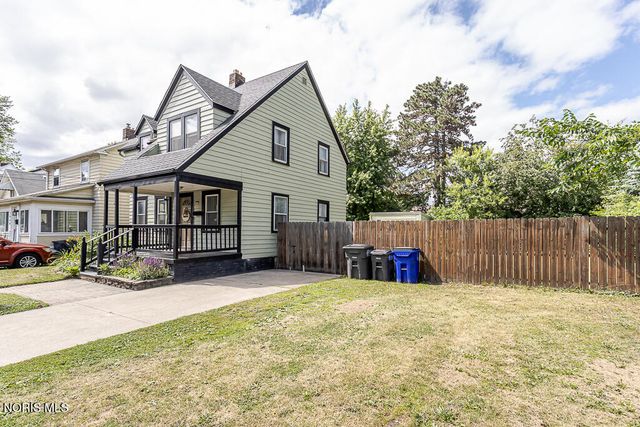 1944 Balkan Place, Toledo, OH 43613