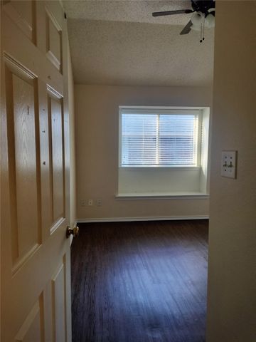 1888 Helen Lane, Lewisville, TX 75067