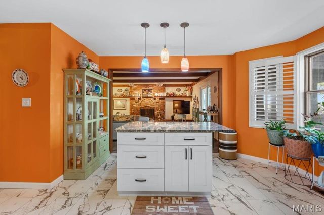 3403 Riverview Court, Godfrey, IL 62035