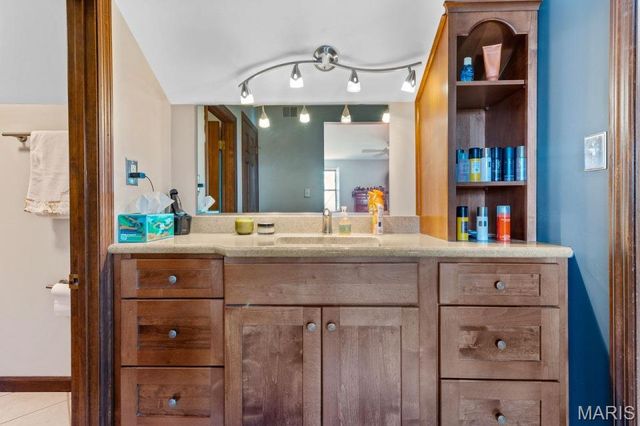 3403 Riverview Court, Godfrey, IL 62035