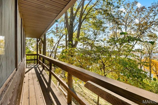 3403 Riverview Court, Godfrey, IL 62035