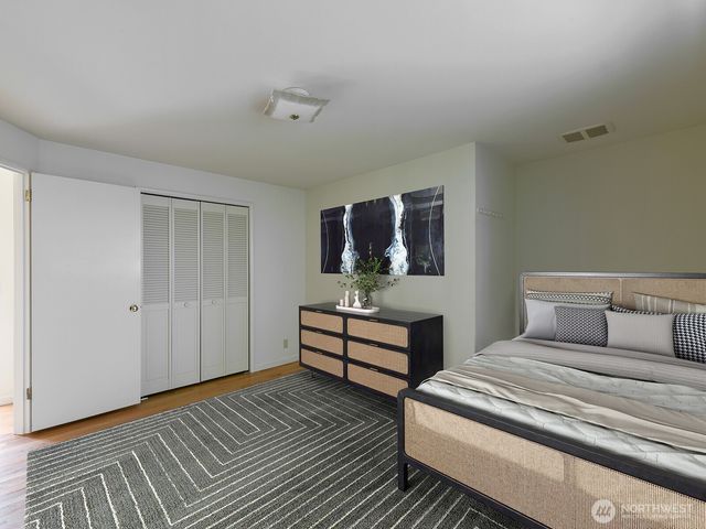 17020 16th Avenue SW, Normandy Park, WA 98166