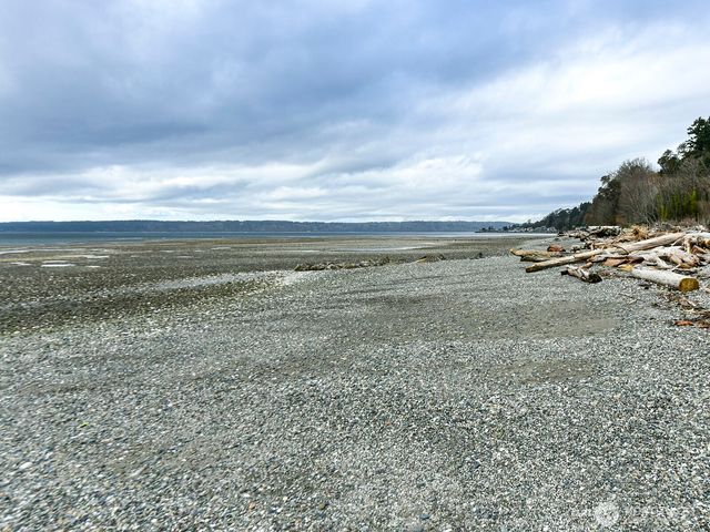 17020 16th Avenue SW, Normandy Park, WA 98166