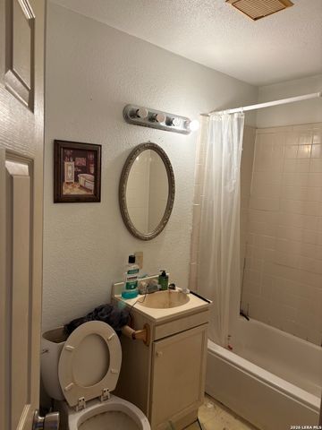 227 Wake Forrest, San Antonio, TX 78228