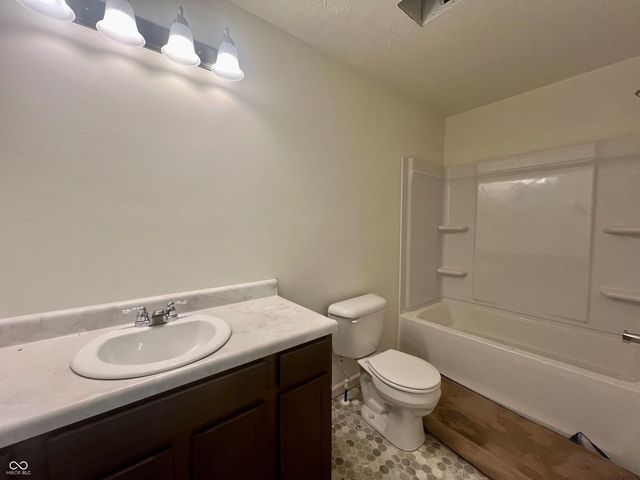 2319 N Liberty Lakes Drive, Greensburg, IN 47240