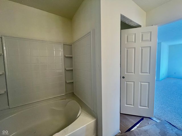 2319 N Liberty Lakes Drive, Greensburg, IN 47240