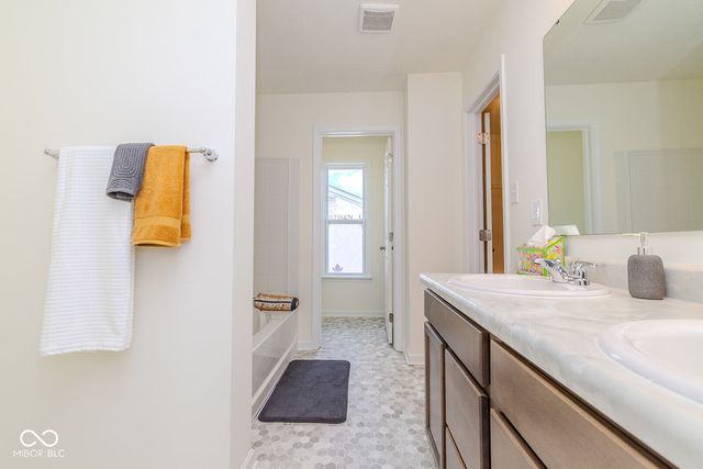 2319 N Liberty Lakes Drive, Greensburg, IN 47240