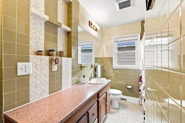 529 Gannon Avenue, Madison, WI 53714