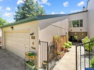 598 Salem Heights Av S, Salem, OR 97302
