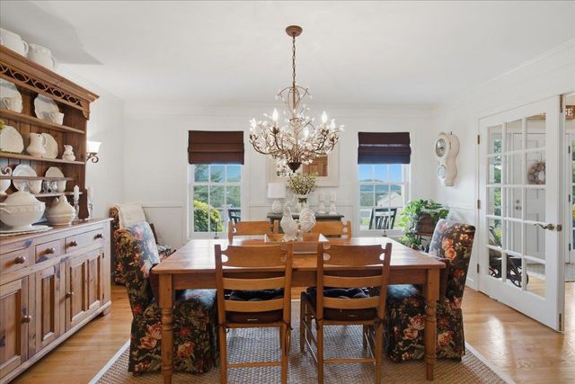 3287 Route 7, Pownal, VT 05261