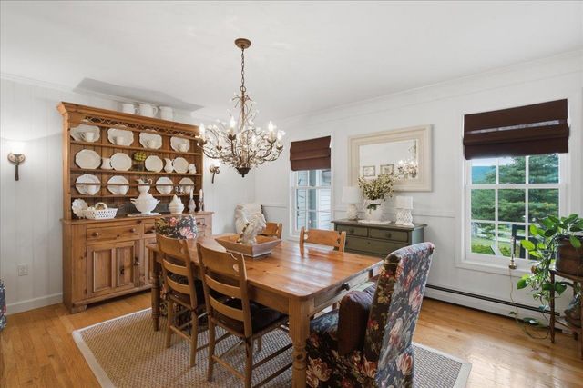 3287 Route 7, Pownal, VT 05261