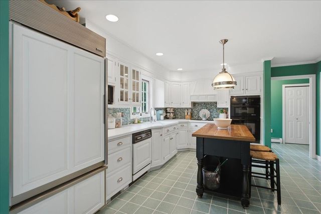 3287 Route 7, Pownal, VT 05261
