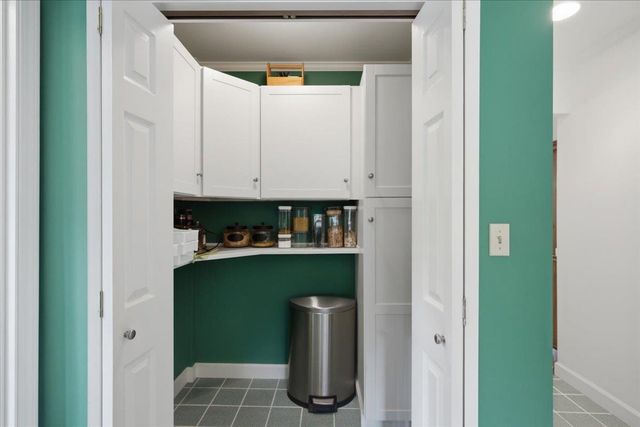 3287 Route 7, Pownal, VT 05261