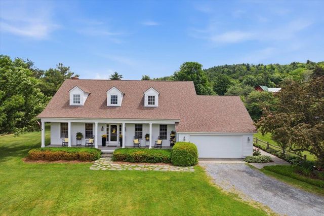 3287 Route 7, Pownal, VT 05261