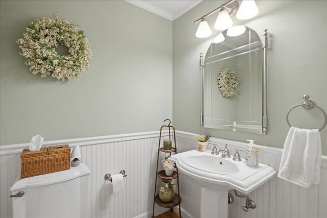 3287 Route 7, Pownal, VT 05261