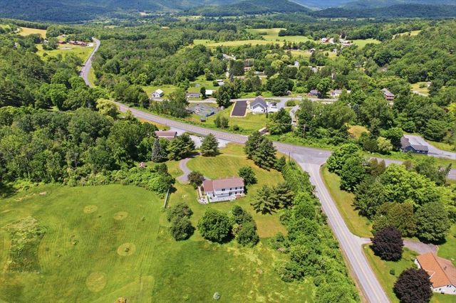 3287 Route 7, Pownal, VT 05261