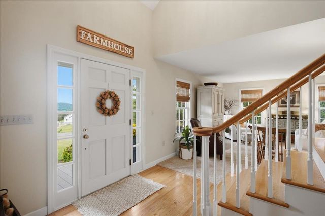 3287 Route 7, Pownal, VT 05261