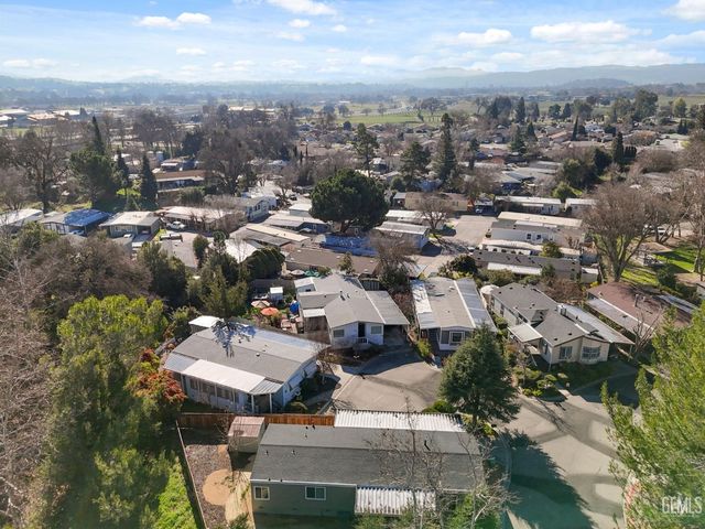 55 Via San Carlos, Paso Robles, CA 93446