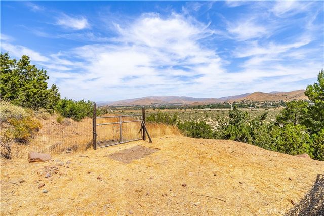 31751 Lake Meadow Road, Acton, CA 93510