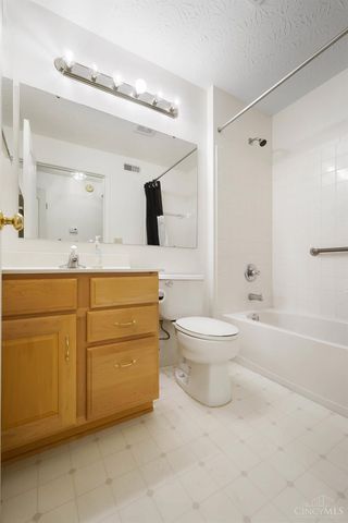 720 Castlegate Lane, Springfield Twp., OH 45231