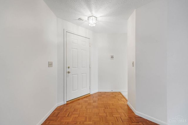 720 Castlegate Lane, Springfield Twp., OH 45231