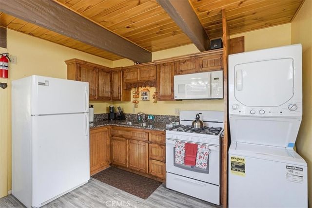 1081 Gold Mountain Drive, Big Bear City, CA 92314