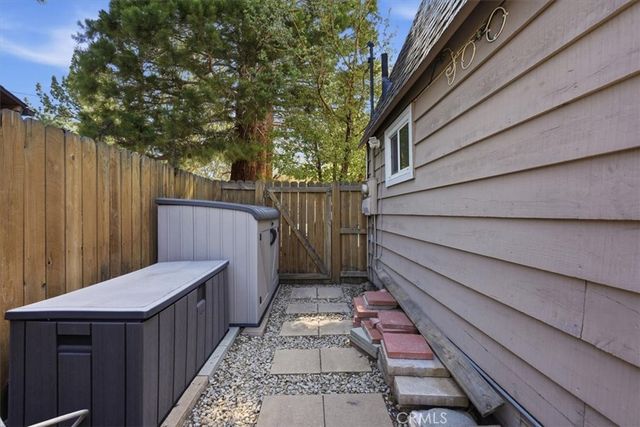 1081 Gold Mountain Drive, Big Bear City, CA 92314