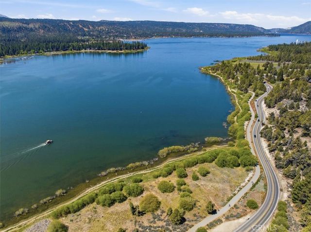 1081 Gold Mountain Drive, Big Bear City, CA 92314