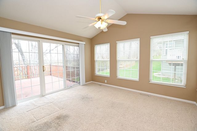 3860 Deer Valley Drive B, Marion, IA 52302