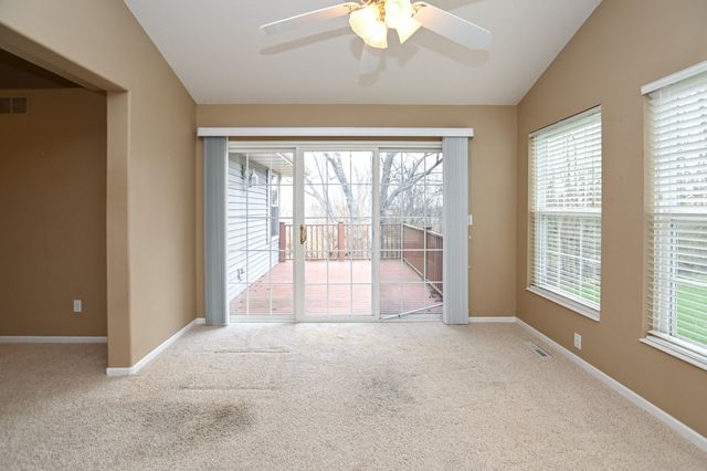 3860 Deer Valley Drive B, Marion, IA 52302